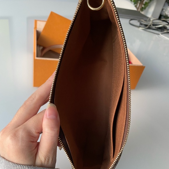 SOLD ❌ Louis Vuitton Pochette Accessoires - Picture 8 of 10